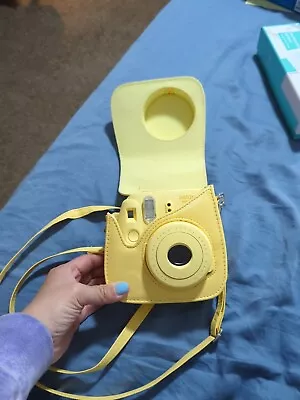 FUJIFILM Instax Mini 8 Instant Film Camera W/ Case WORKS-Yellow!!  • $15.50