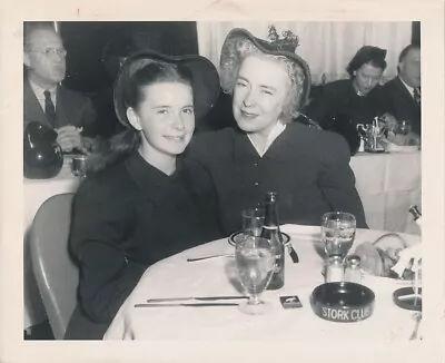 MARGARET O'BRIEN & Mother Original CANDID Stork Club New York Vintage 40s Photo • $16.95