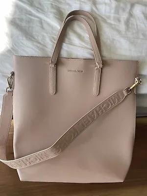 Michael Kors Pink Leather Large Bag Crossbody Rose Gold Accents Purse Handbag • $20