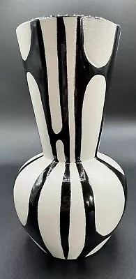 Mid Century Modern Black And White Vase • $25