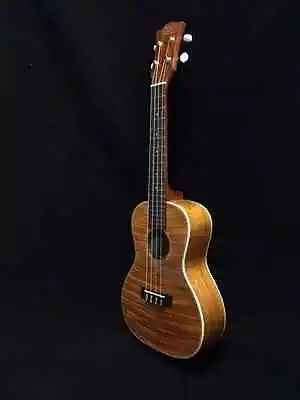 Pukana La  Maple Concert 4-String Ukulele • $229.95