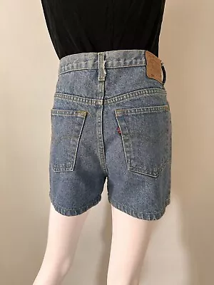 90s Vintage Levis 501 Shorts W30 • £15