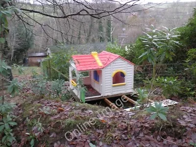 £2 • Buy Photo 6x4 Playhouse, Near Steps Bridge Butts/SX8089 For Children, Or Dog C2009