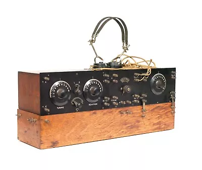 1922 Marconi Model C Radio W/Good Tipped Tubes & Rare Orig. Marconi Battery Box • $2750