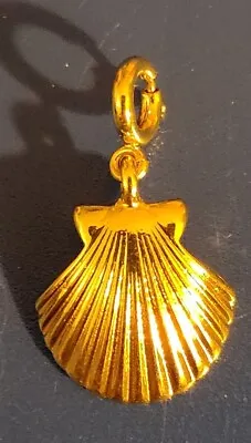 Vintage Avon Gold Toned Shell Charm Jewelry  • $6.99