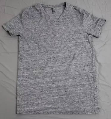 H&M Mens Basic Fine Cotton Stretch Tee  Short Sleeve V-Neck T-Shirt Size M • $10