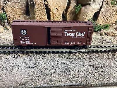 N Scale Micro Trains 40’ Std Boxcar ATSF SANTA FE Texas Cheif • $6.99