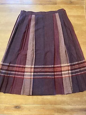 Vintage Kay Warner Women’s 16 Purple High Waist Knee Length Pleated Plaid Skirt • $15