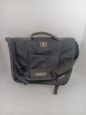 OGIO UPTON Messenger Bag Laptop MacBook Pro Tablet Sleeve - Gray/Black • $15