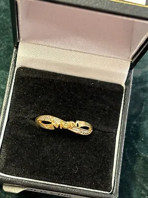 9ct Gold Mum Ring • £115