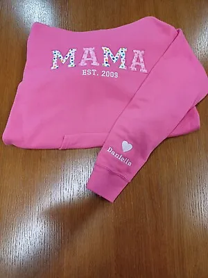Personalised MAMA Embroidered Hoodie Or Sweatshirt Over 84 Colours To Choose • £25.81