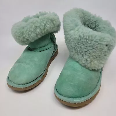 Genuine UGG Slipper Boots Retro Size 1 • $22