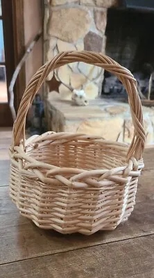 Vintage Wicker Basket With Handle Egg Gathering Or Easter Basket 10.5  • $14.99