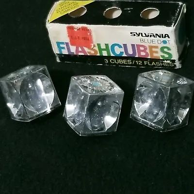 $8.95 • Buy Vintage Sylvania Blue Dot MAGICUBES Camera Flash Cubes 3-Pack 12 Flash