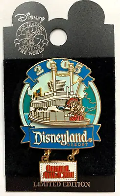 Disneyland 2005 Mark Twain Riverboat Original Attraction Surprise Pin LE 750 • $19.99