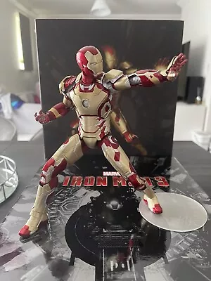 Iron Man 3 Mark XLll Dragon Action Hero  Figure • £30