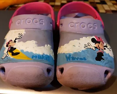 Disney CROCS Minnie Mouse Makin' Waves Child Size 8/9 Purple Clogs Surf Shoes • $15.62