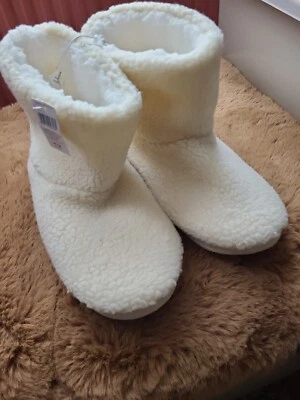 £6.50 • Buy Cosy Warm Boot Slipper Bnwt Cream Ivory Teddy  Ladies Large 7 - 8