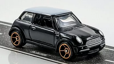 2001 MINI Cooper / Black W/FTE / Hot Wheels / 2005 • $2.95