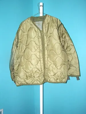 Orig. Gi  M-65 Cold Weather Field Jacket Liner Sz.  Medium Used • $17.95