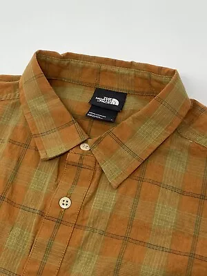 The North Face Men's Orange Plaid Short Sleeve Button Up  Size L • $10