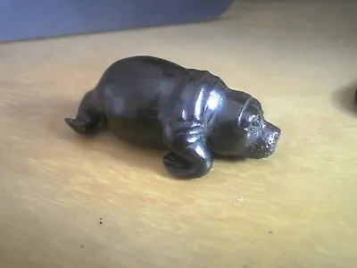 Hand Carved Wood Netsuke Sealion Lays Down  Ebony Ironwood  Over 20 Years Old • £32.99