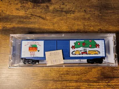 N Scale Micro Trains Christmas Holiday Car 1993 50' Standard Box Car Double Door • $22
