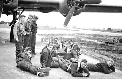 Ww2 Picture Photo Us Usaaf Bomber B 24 B-24 Liberator Crew 7061 • $5.90