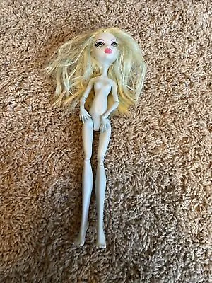 Monster High Lagoona Blue Original First Wave Doll 2008 Webbed Hands NUDE Y • $10
