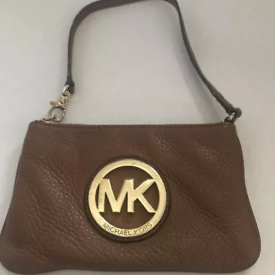 Michael Kors “Fulton” Leather Wristlet  • $7.50