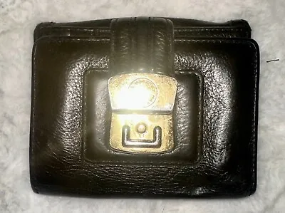 Marc Jacobs Leather Tri Fold Wallet W/Clasp • $35