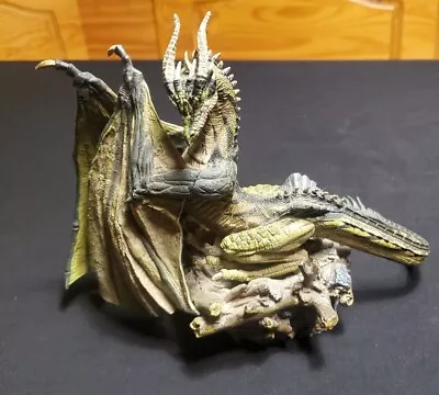 McFarlane's Dragons Series 3 Eternal Dragon Clan Green  Dragon With Eggs  • $24.99