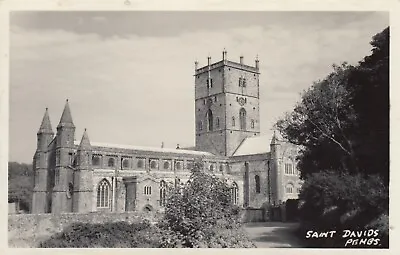 £2.95 • Buy Postcard Saint [ St ] Davids Pembrokeshire RP By Squibbs Of Tenby My Ref VZ