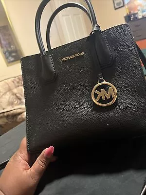 Michael Kors • $60