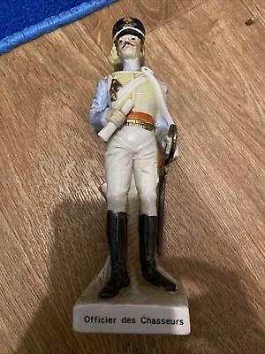 Vintage Porcelain Figurine - Officier Des Chasseurs • £2.99