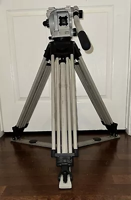 Vinten Vision 10 2 Stage Aluminum Tripod Complete Set With Bag • $759