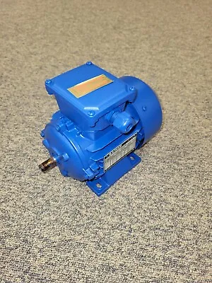 0.12kW 1365rpm 230-400V  3Phase 50Hz B3 Foot Mounted GAMAK Electric Motor • £19.99