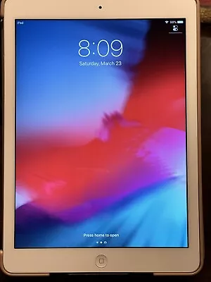 Apple IPad A1474 16GB Wi-Fi 9.7in - Silver - IOS 12.5.7 • $19.99