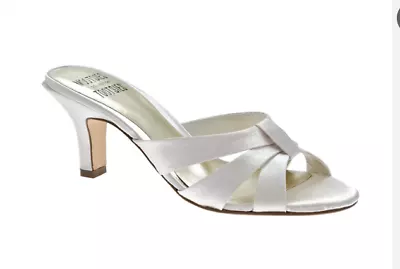 🥰 Mootsies Tootsies - Mojolla Ivory Satin Slip On Sandal - Nib - Sz 11 • $29.99