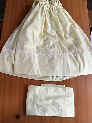 $50 • Buy Vintage Handmade Yellow Baby Bassinet Skirt Cover With Daisy Trim & Bumper Cover