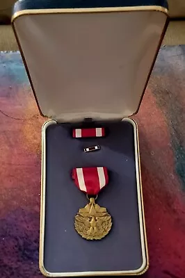 Vietnam War Meritorious Service Medal & Ribbon In Original Presentation Box Case • $9.99