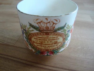 £5 • Buy Mug To Commemorate The Silver Wedding Of Prince & Princess Of Wales Married 1863