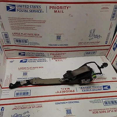 03 - 09 Volvo XC90 Second Row Seat Belt Retractor Rear Right Side OEM 601239600 • $85.49