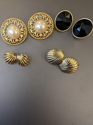 Vintage Avon? Simple Classics Pearl Earrings And Gold Tone Scallop Earrings Lot • $9.90