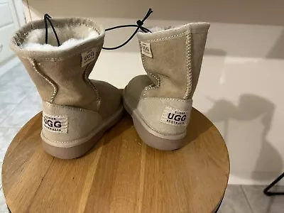 UGG Boots Toddler/kids Size 8 • $30