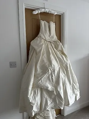 Wedding Dress - Hollywood Dreams Monica • £900