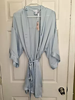 Victoria's Secret Bridal Robe Blue M/ L Satin Embroidered - Bridesmaid • $25.88