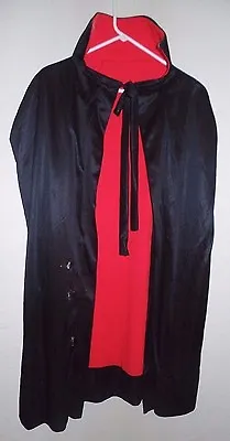 Mens TEEN BOYS Black Red REVERSIBLE HALLOWEEN CAPE DRACULA COLLAR One Size Most • $8