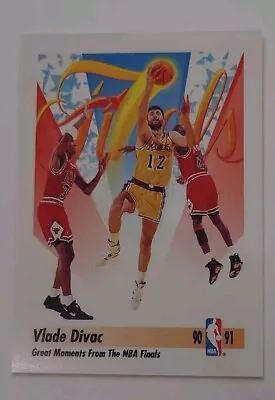 VLADE DIVAC W/ MICHAEL JORDAN & PIPPEN 1991-92 Skybox #335 NBA Finals Moments • $2