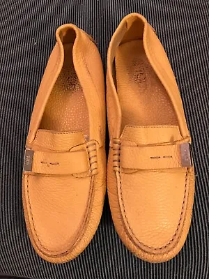 TOD’S Women’s Yellow Leather Loafers Size 8 1/2 Or 38 1/2 • $50